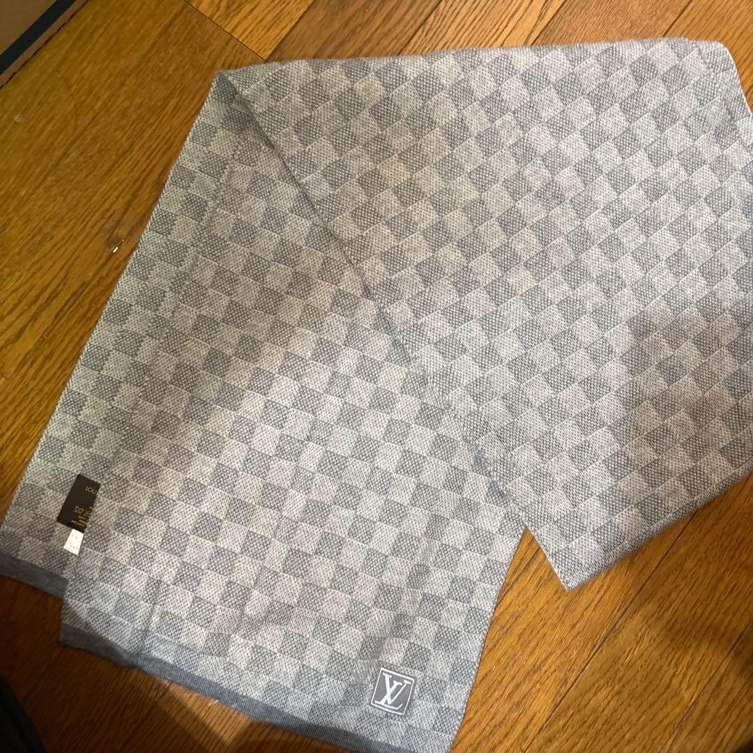 LOUIS VUITTON ダミエパターン マフラー グレー