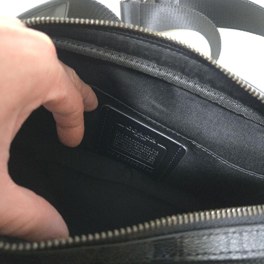 コーチ ボディバッグ 黒