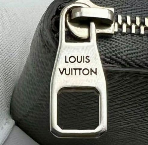 ★極美品★ルイヴィトン　タイガ　 ジッピーパース　小銭入れ