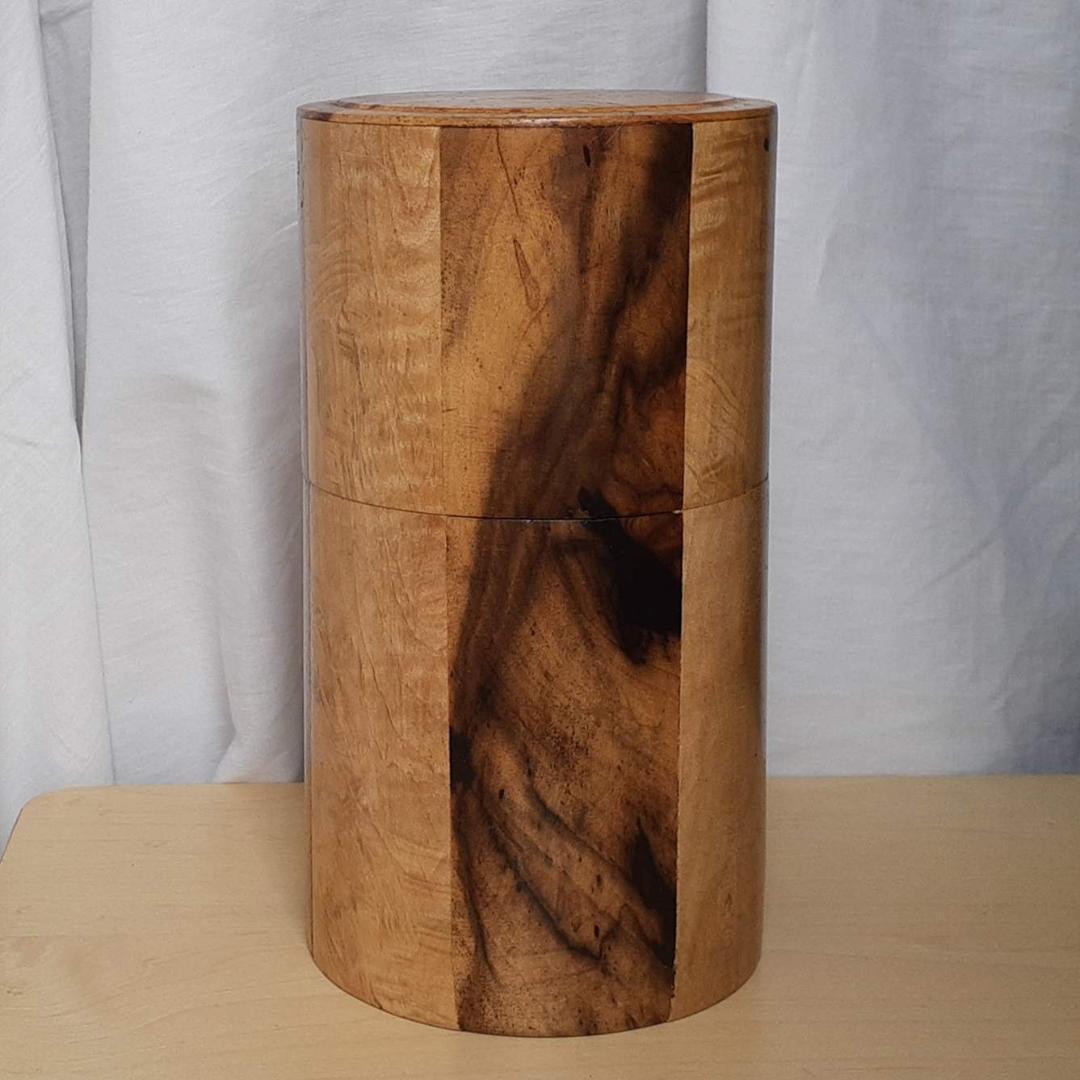 小物入れ 紅葉(モミジ)と黒柿 幅10.8cm 高19.9cm 円筒型 超銘木