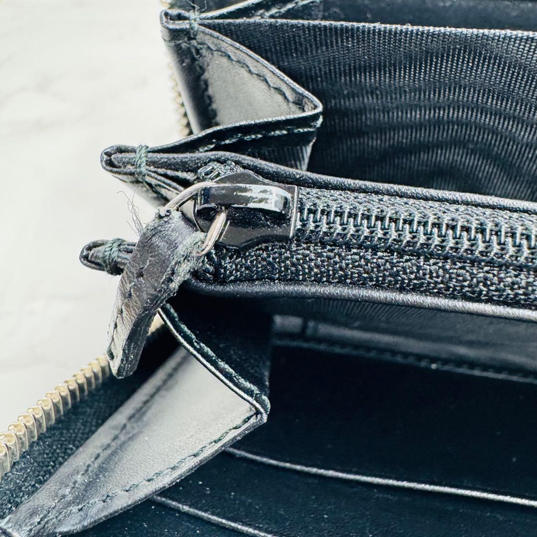 みほ　GUCCI GGスプリーム ジップアラウンドウォレット