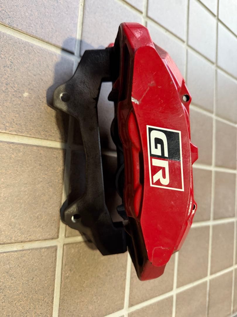 GR 赤 ブレーキキャリパー