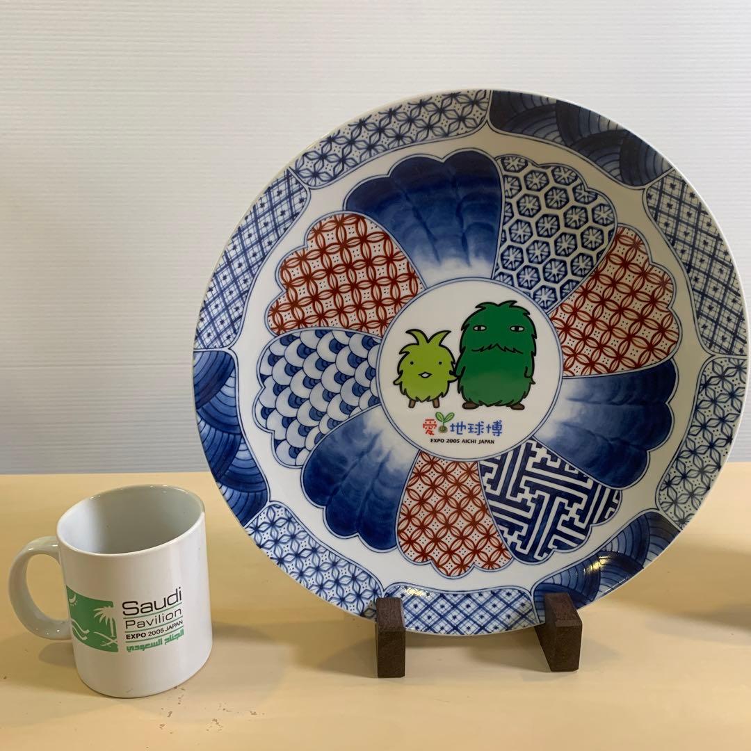 新品未使用　赤絵瀬戸染付モリゾーキッコロ祥瑞皿　直径31cm 大皿　桐箱付