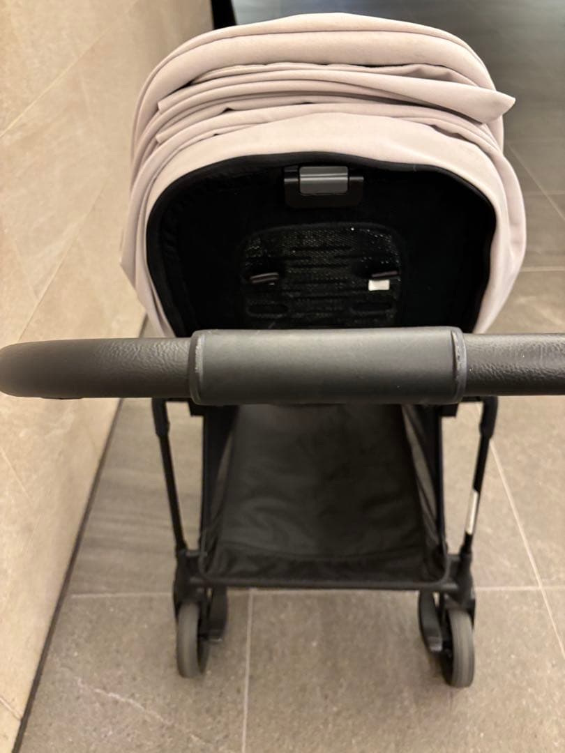 送料込 アップリカ ルーチェフリー ベビーカー（ベージュ） Aprica