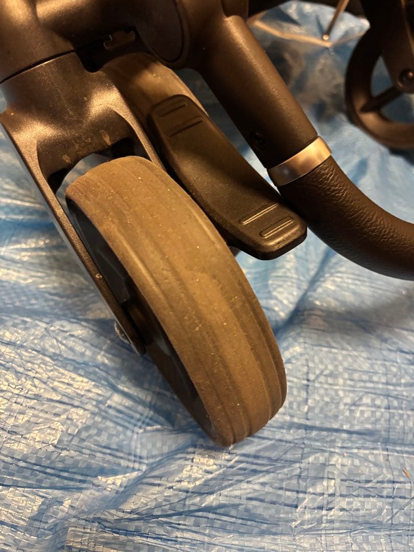 送料込 アップリカ ルーチェフリー ベビーカー（ベージュ） Aprica