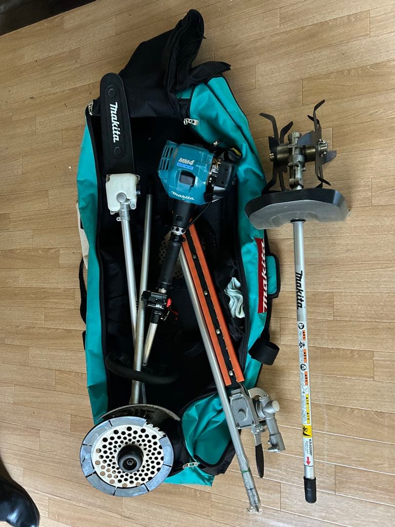 ゆ*l様 マキタ MEX2650LHM 芝刈り機 付属品あり