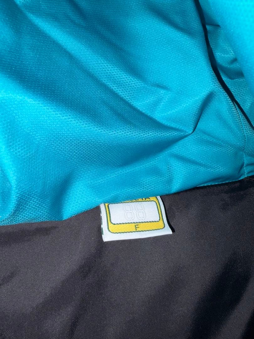 貴重　アビスパ福岡 ATHLETA 公式ベンチコート