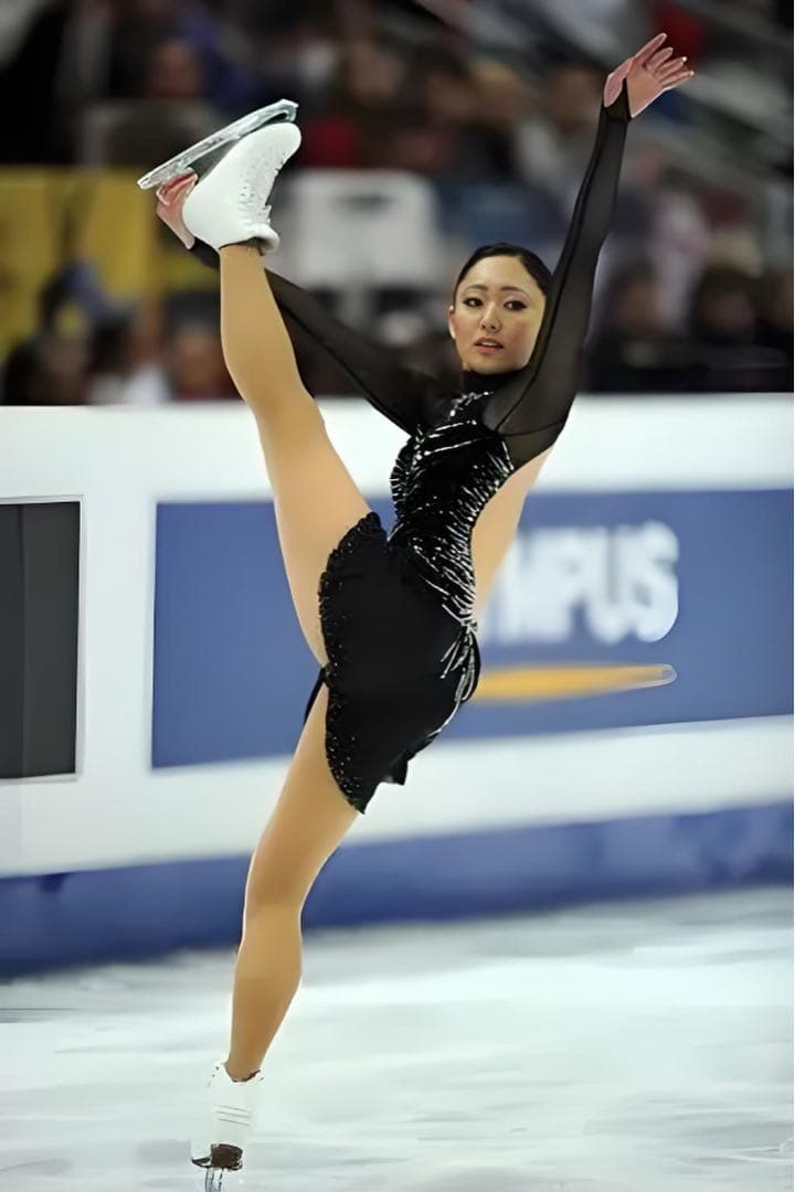 フィギュアスケート　浅田真央　中野友加里　村主章枝　安藤美姫他　直筆サイン色紙