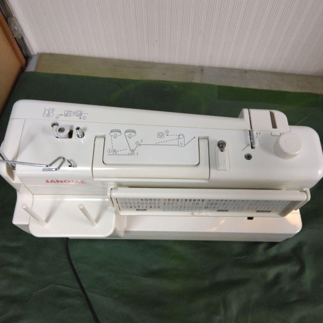 ジャノメミシンCK-1000型。
