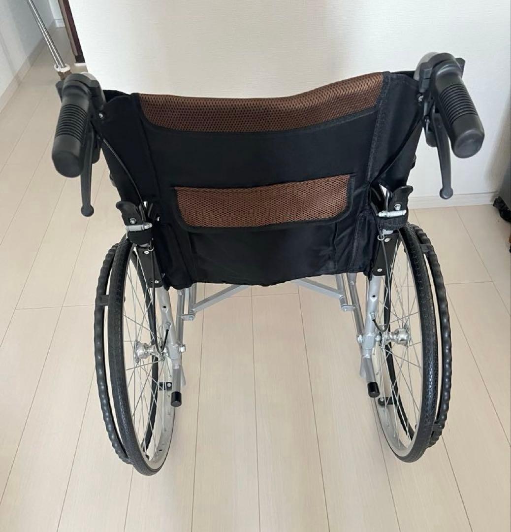 自走介助兼用車椅子