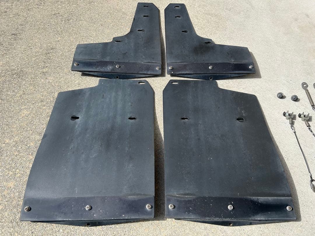 TGS 迷彩柄 カモフラ マッドガード マッドフラップ 4枚セット デリカd5