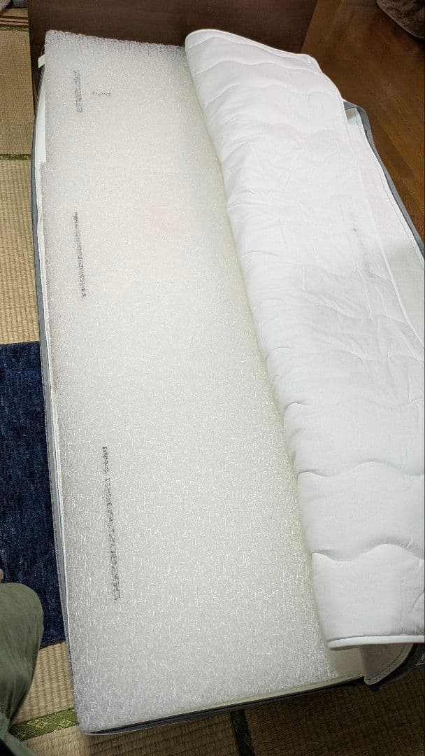 エアウィーヴ ベッドマットレス　シングル　オフホワイト