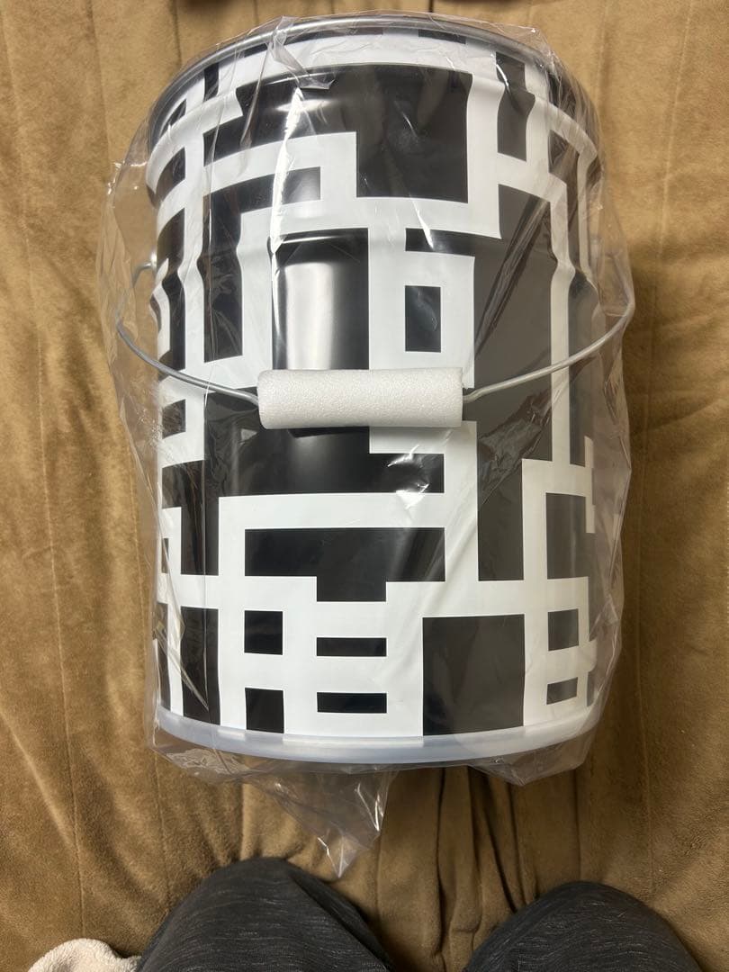 布袋寅泰　GUITARHYTHM ペール缶