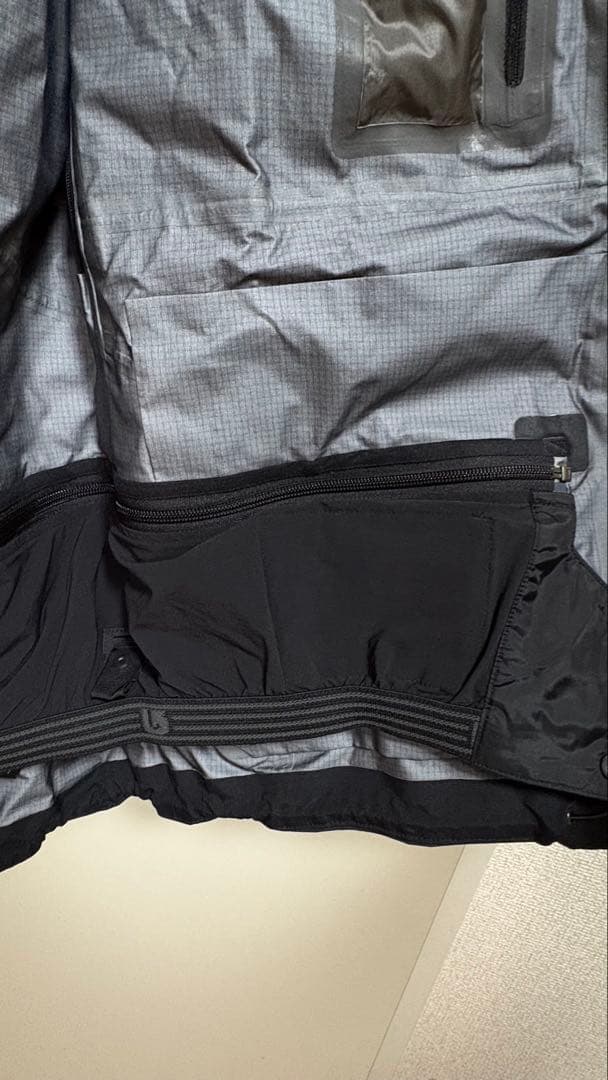 burton ak 3L hover jk Lサイズ