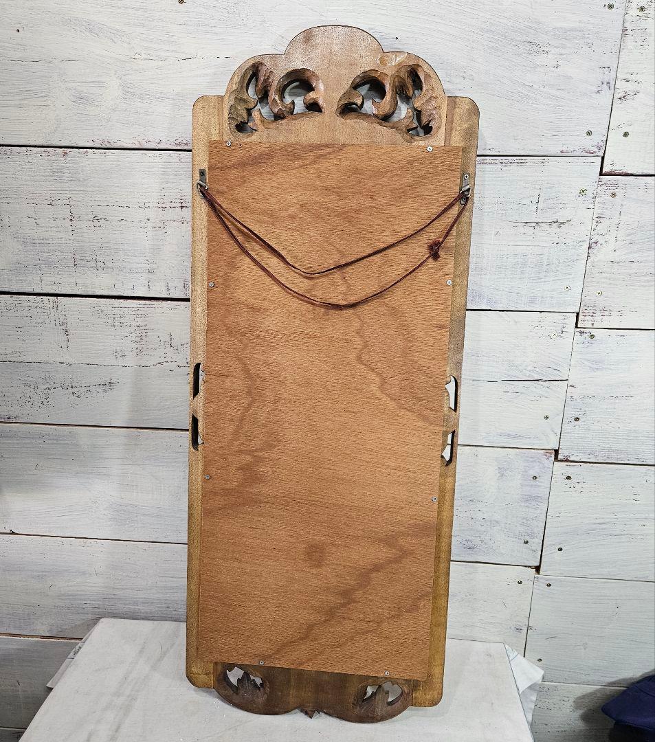 アンティーク 木彫りのウォールミラー 壁掛け 鏡 無垢材 木製 装飾 レトロ