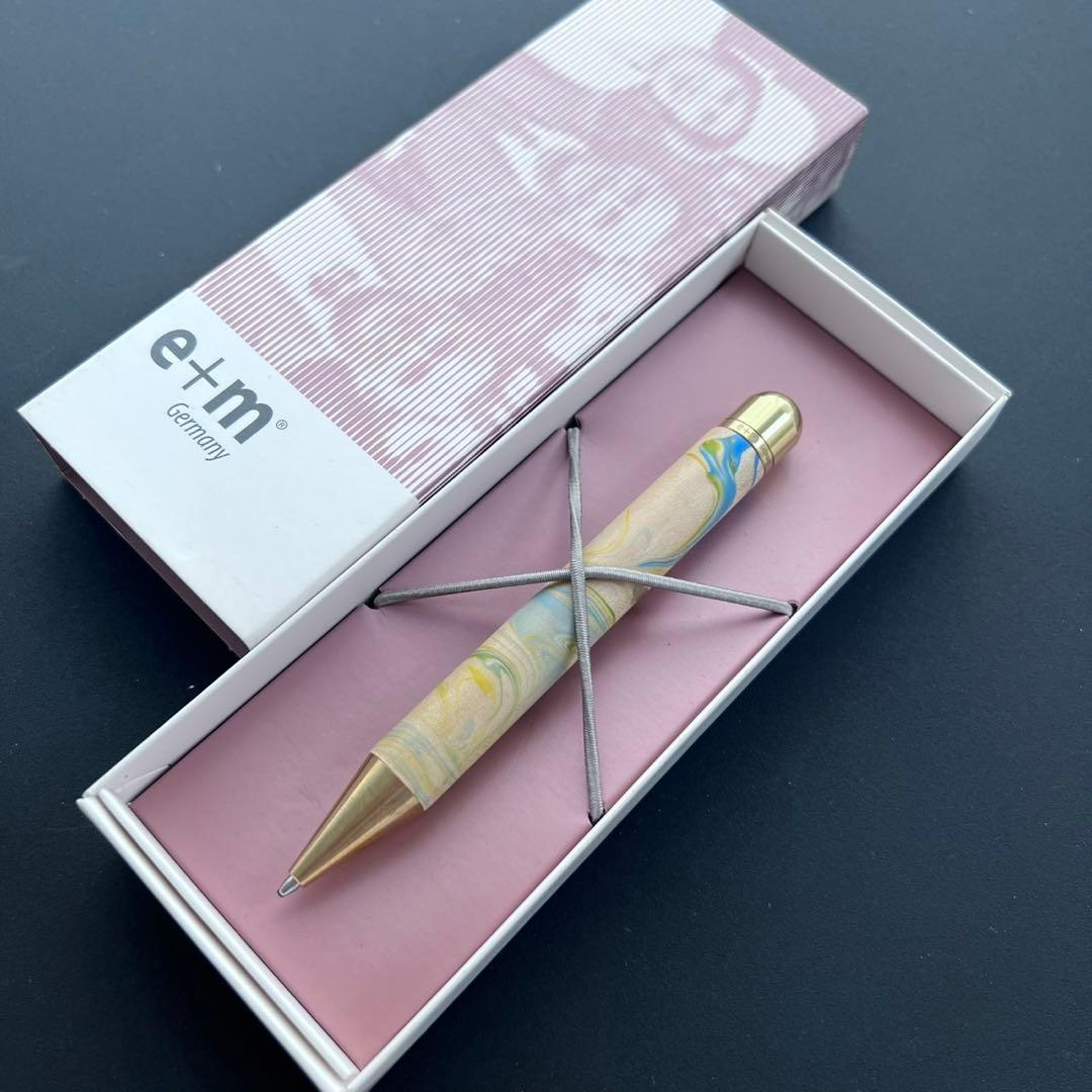 イープラスエム e+m シャープペンシル 0.7 Marble ゴールド c
