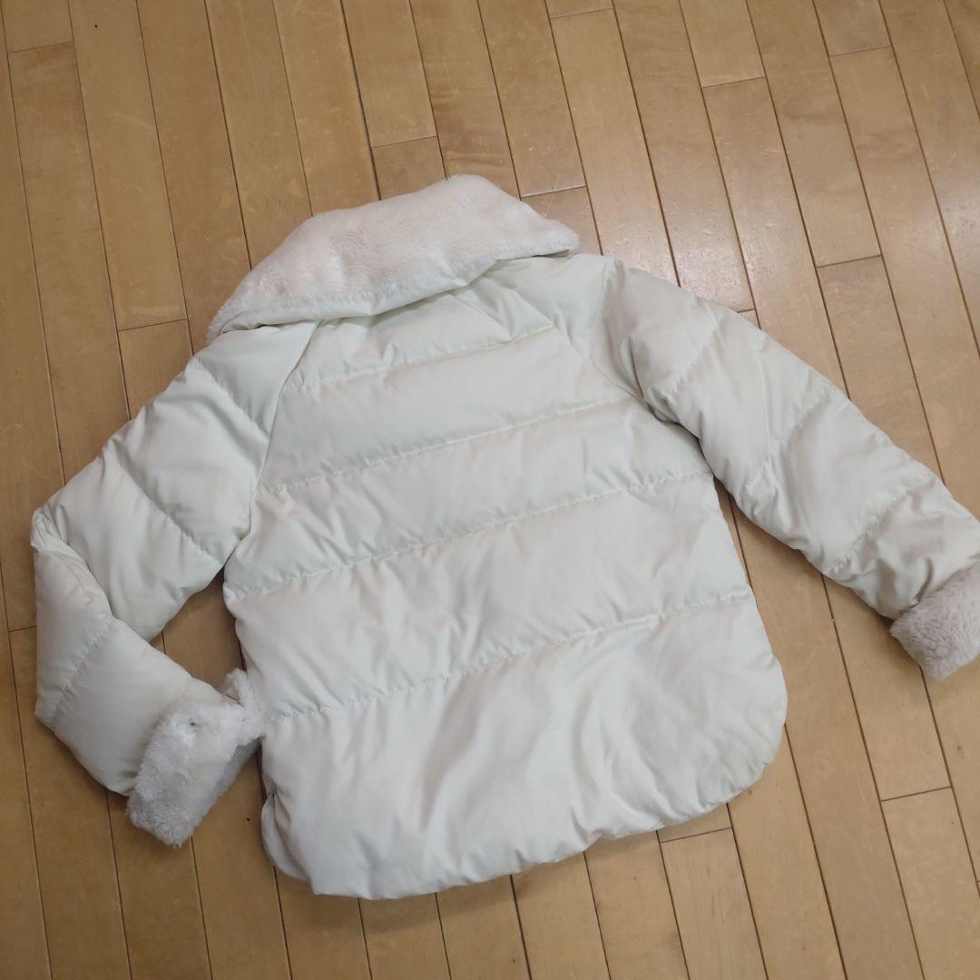 ホワイト ダウンジャケット