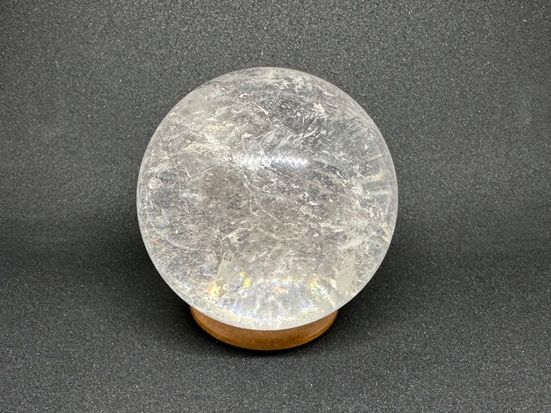 水晶玉　丸玉　台座付き　レインボー