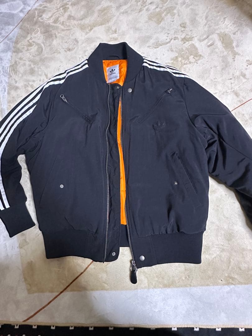adidas ボンバージャケット