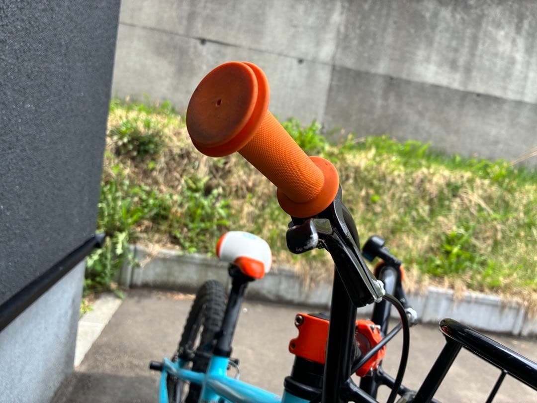 【札幌市受渡し希望】ヨツバサイクル　18インチ　ラムネブルー　室内保管