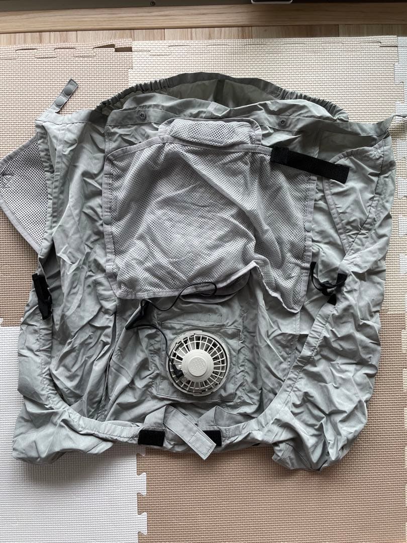 空調抱っこひもカバー　グレー