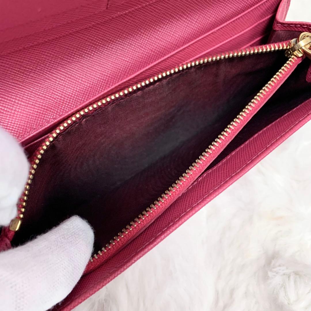 良品！PRADA サフィアーノ　メタルロゴ　ピンク系　レディース　長財布
