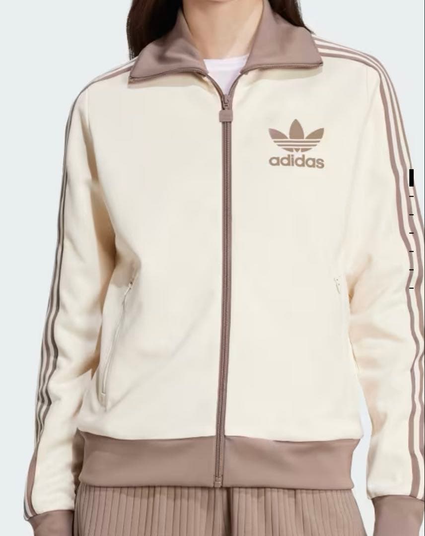 adidas クラシックトラックトップス