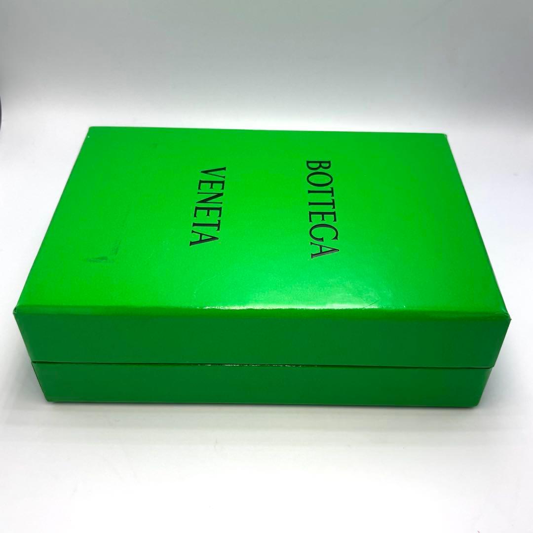 Bottega Veneta インテレチャート グリーンレザー ジッパー財布 箱
