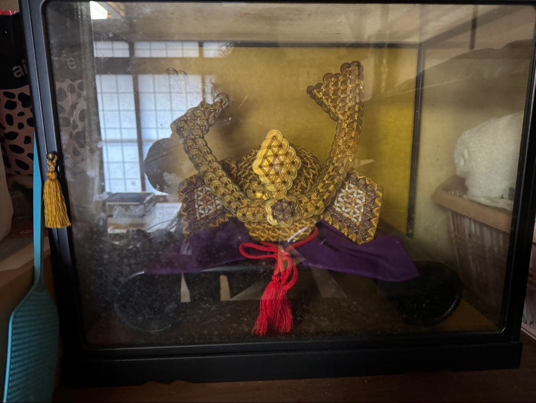 金色の船と兜の置物セット