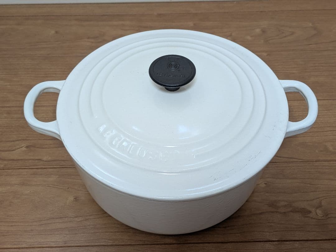 ル・クルーゼ ココット ロンド 22センチ 白