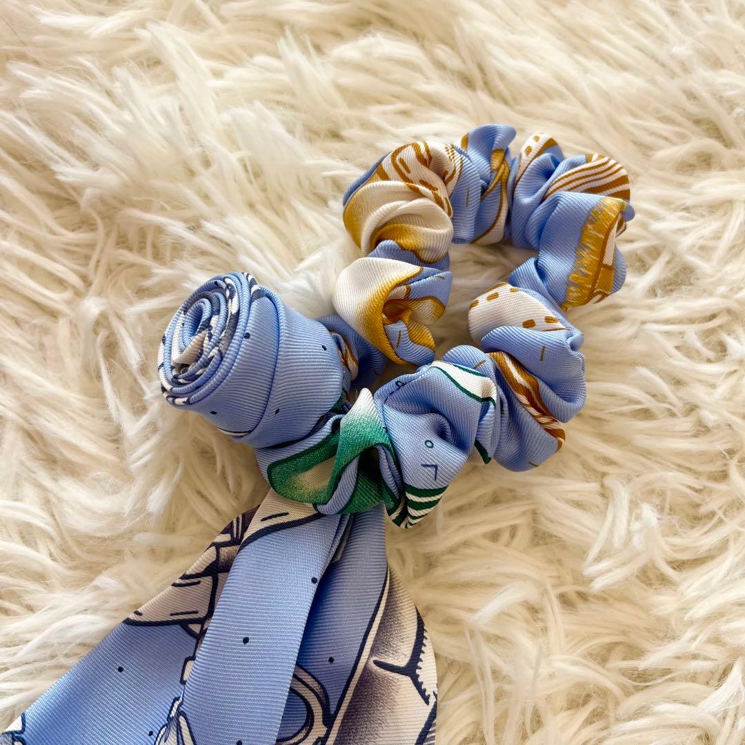 未使用級✨HERMES　エルメス　プリントシルクツイルヘアシュシュ　ライトブルー
