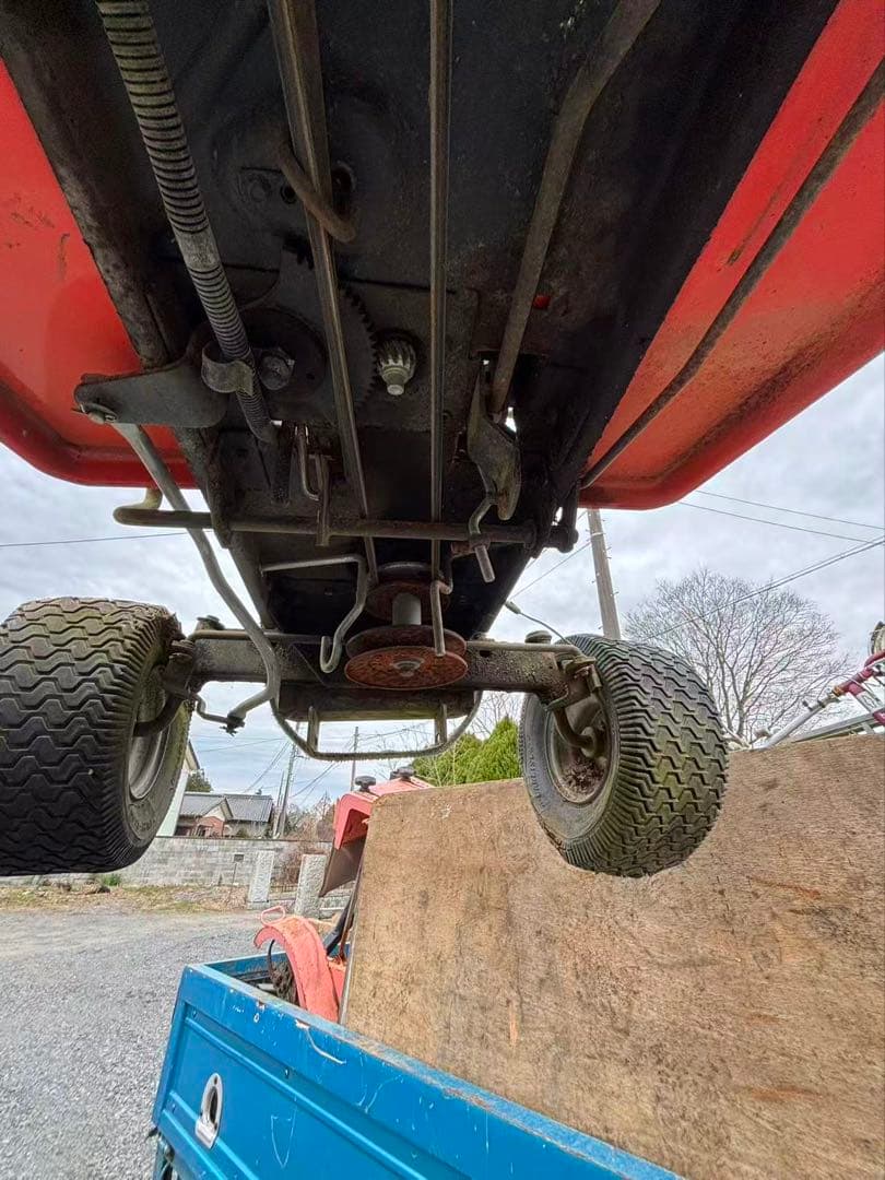 Husqvarna LT 130 草刈り用トラクター茨城县引き取り 限定