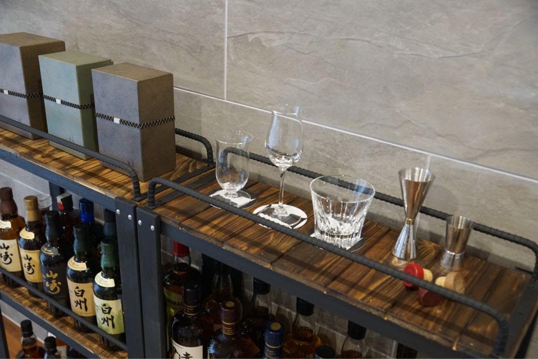 お*う様 特大ウィスキーラック　飾り棚　ディスプレイラック　男前インテリア　棚