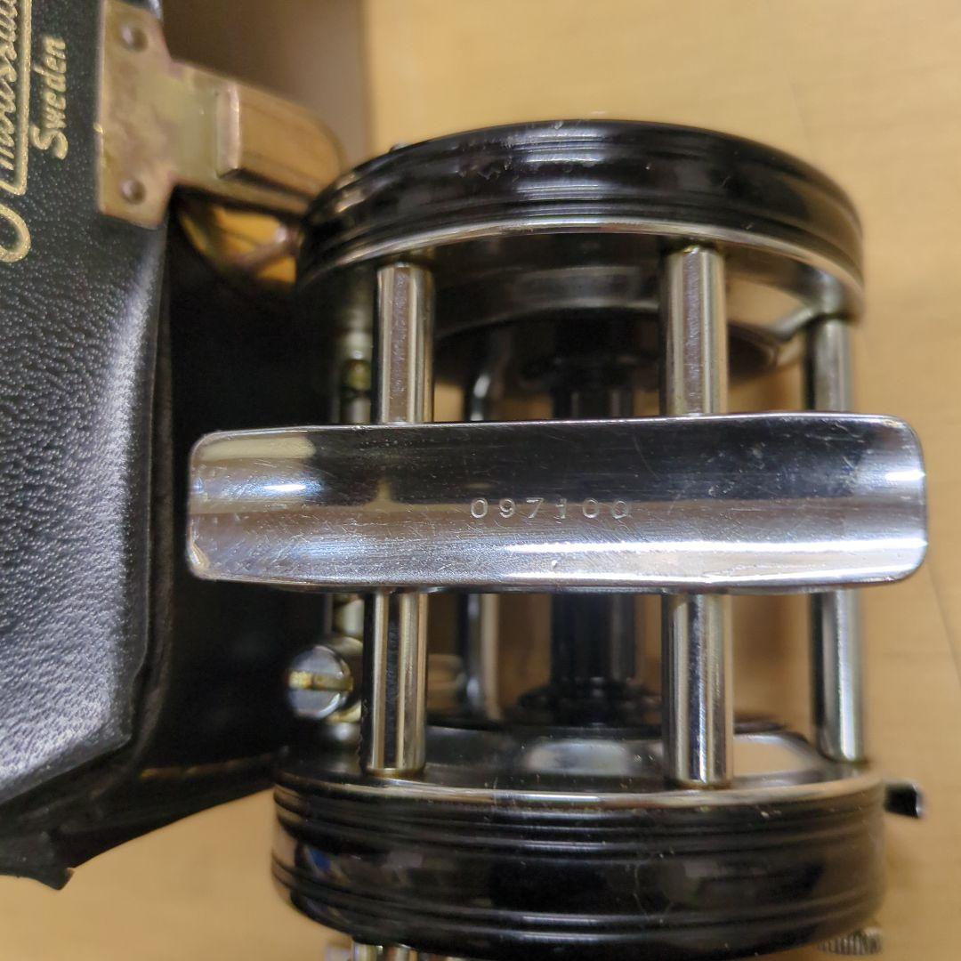 アンバサダー 6000 C ベイトリール ケース付き