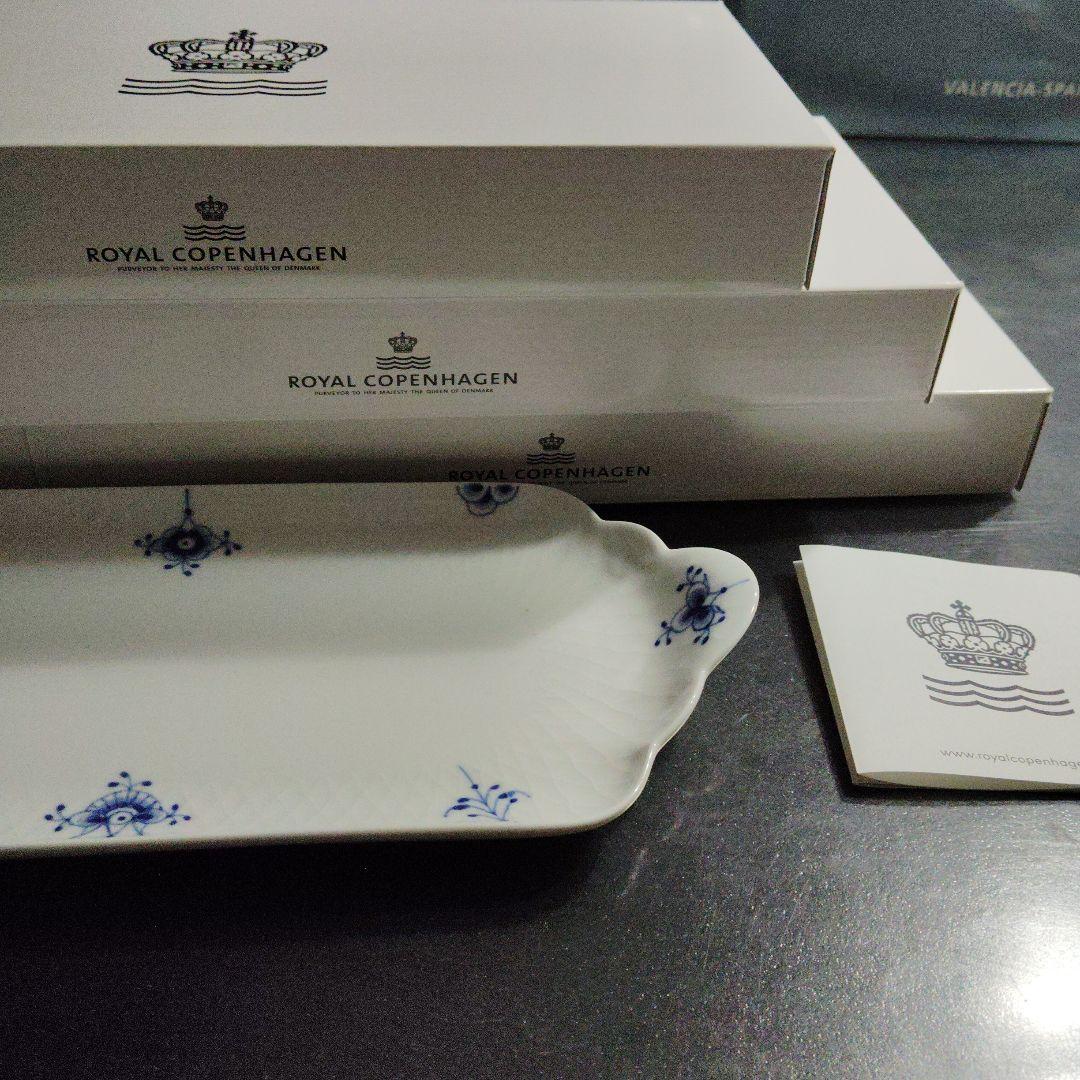   青い花模様 プレート ３枚