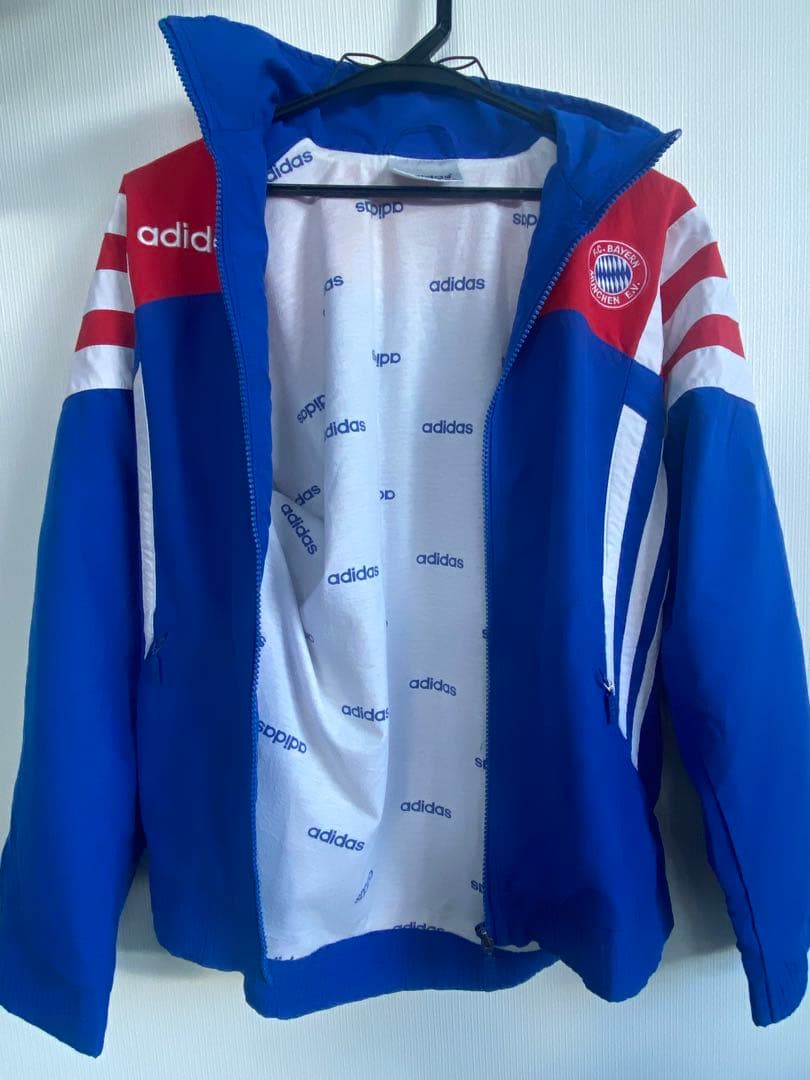 バイエルンミュンヘン　アディダス　ナイロンジャケット　90s