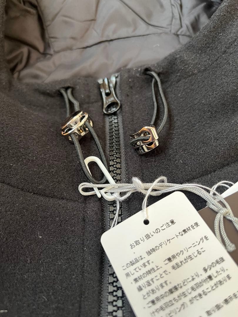 クールカレアンのダウンベスト