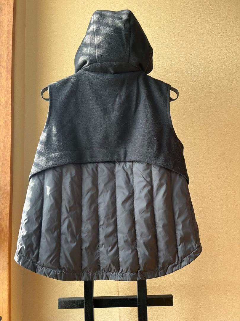 クールカレアンのダウンベスト