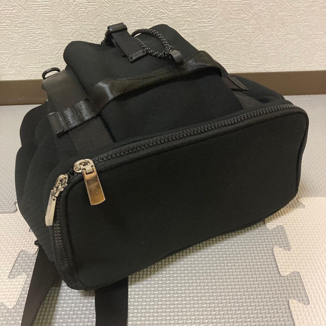 story. ストーリー ネオプレン ボンディングリュック 黒2wayポーチ付き