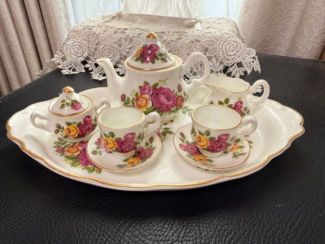 花柄ティーセット 陶磁器 置物