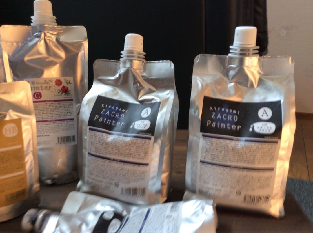 ザクロペインター　ナチュラルブラック1kg✖︎２➕使いかけ