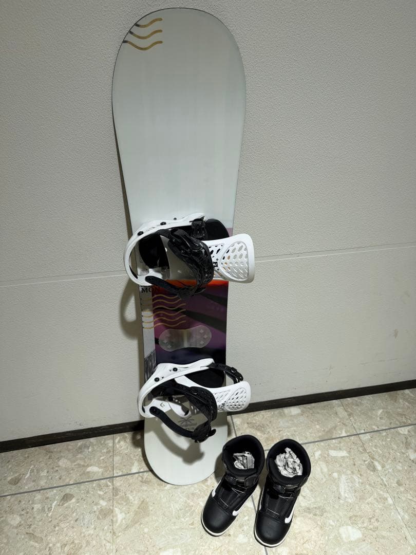 【美品】SALOMONサロモンスノーボード LOTUS　LTD　135セット