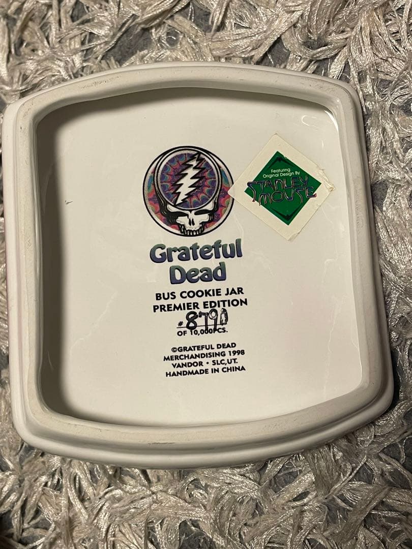 Mです。Grateful Dead グレイトフルデッド クッキージャーバス