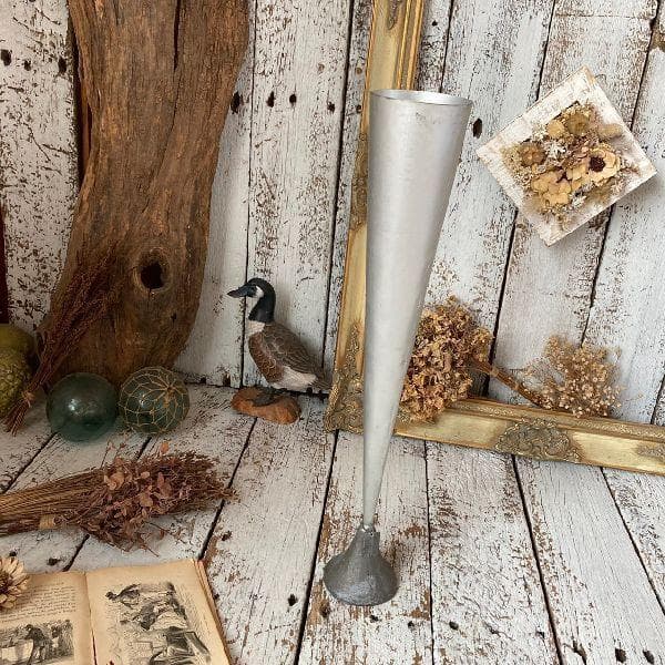 ミニマルな メタル フラワーベース*花瓶 花器 ドライフラワー 花入*シンプル