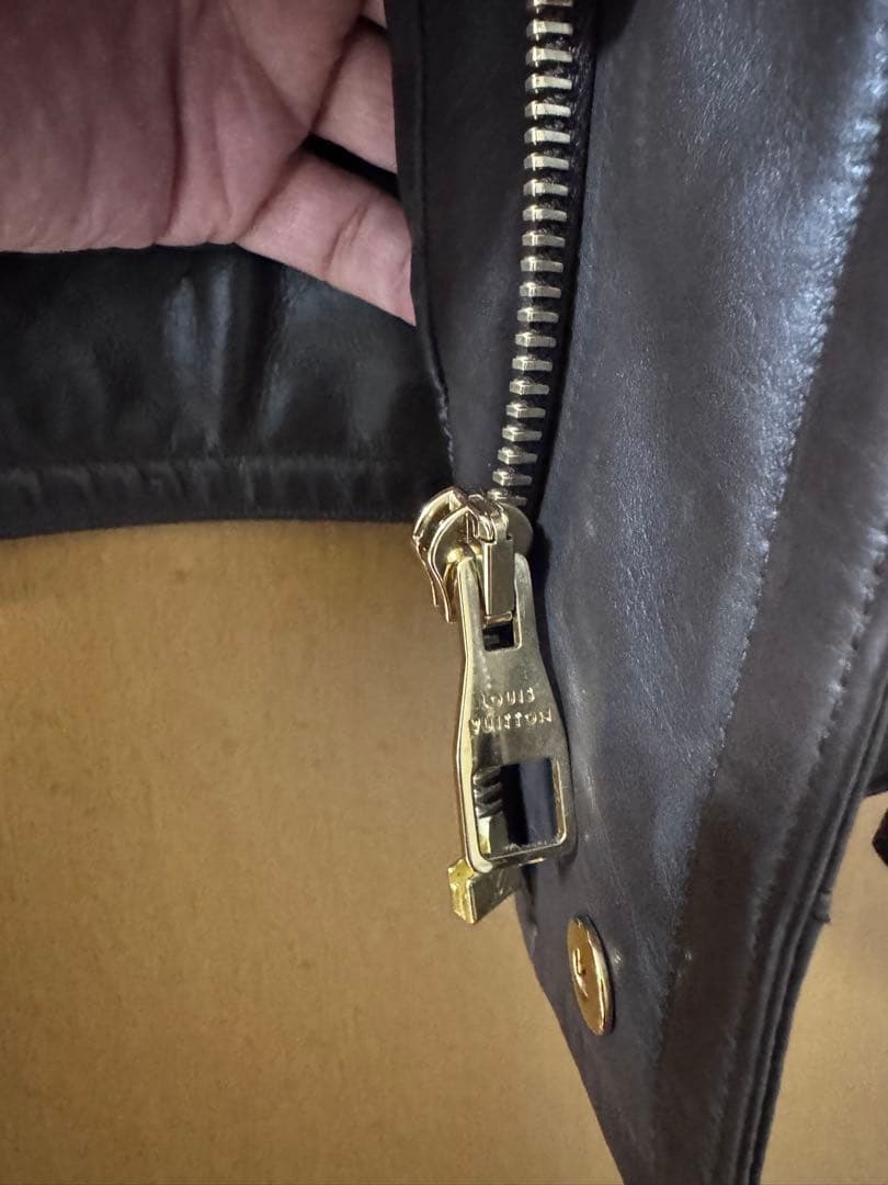 ★ゴールドリボン★子供達の未来の為に❗★専用 ルイヴィトン　革ジャン　ライダース