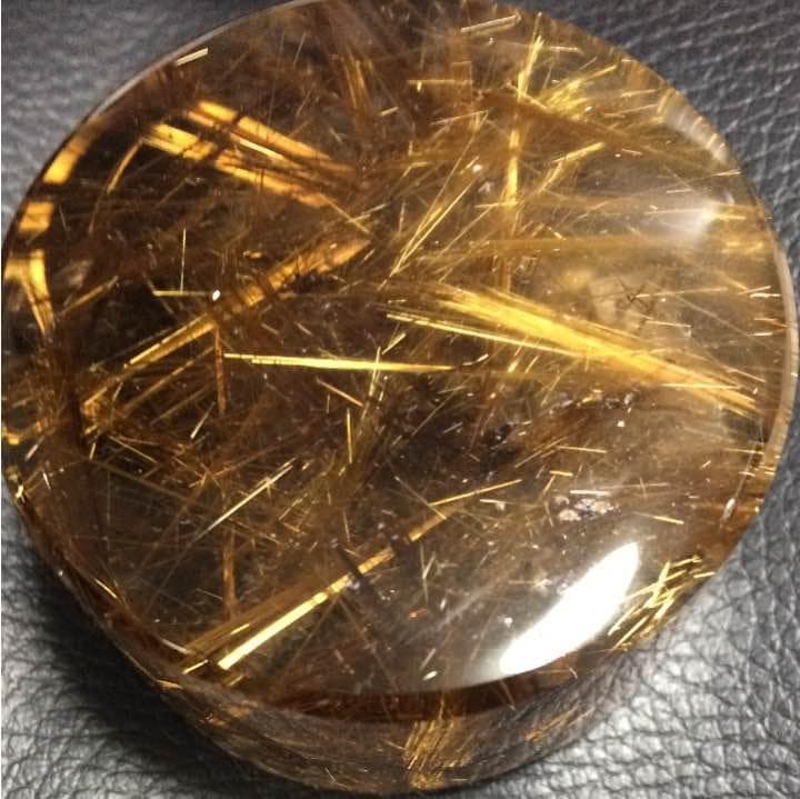 ルチルクォーツ原石 約50ミリ×約23ミリ円柱型