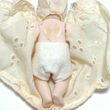 ビンテージ ピンク ラタンバシネット ビスクドール ウィッカー ミニョネット