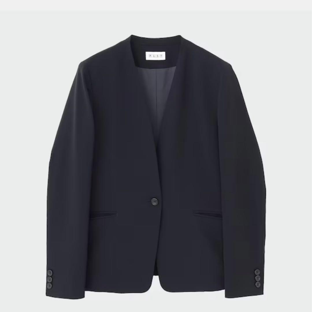 PLST ノーカラー　スーツ　コンフォートリュクス　カラーレスジャケット　パンツ