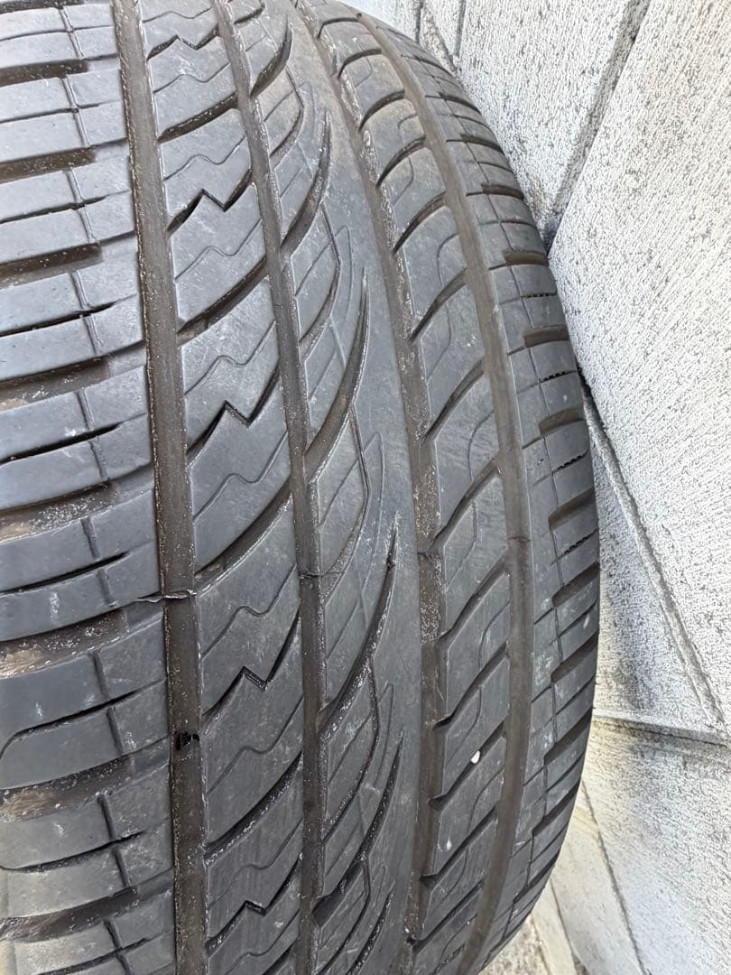 バリ山MAXTREX FORTIS T5 225/35ZR20 95W XL