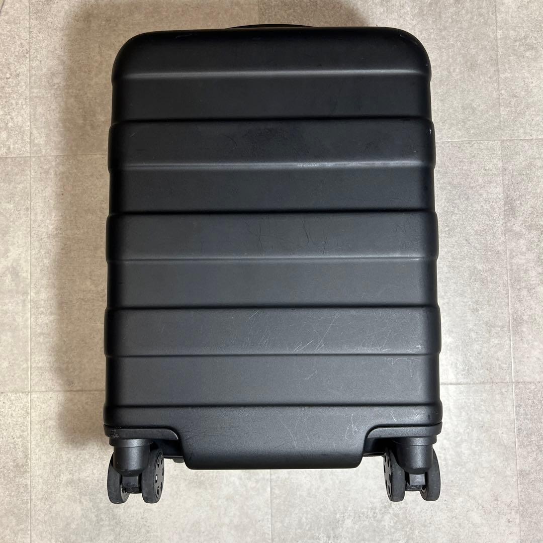 無印良品　キャリーケース　機内持ち込み　20L　マットブラック　現行　TSA